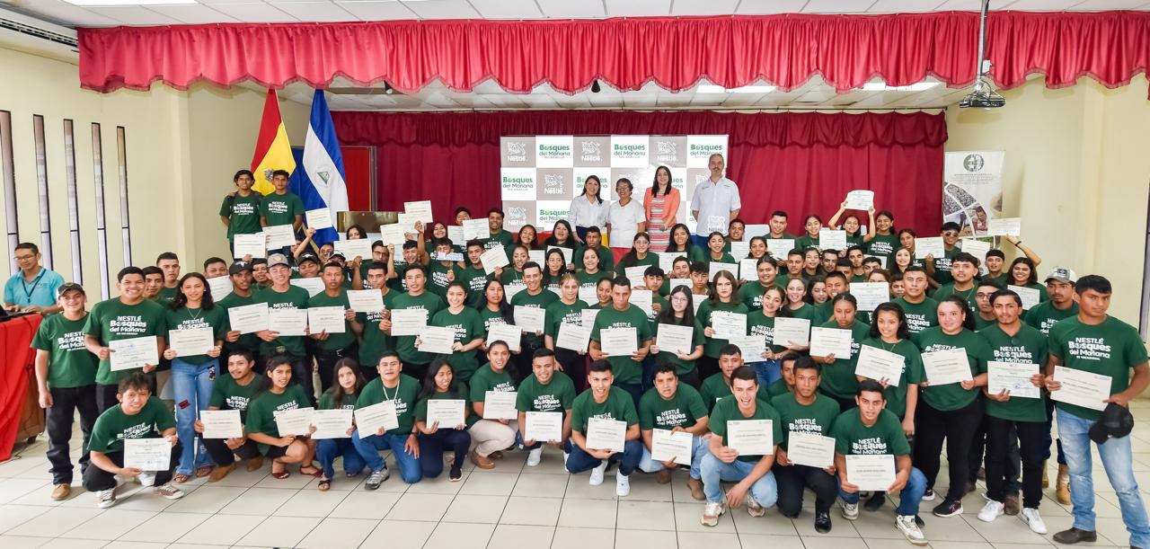 Nestlé gradúa a la primera generación de jóvenes de diplomado en ...